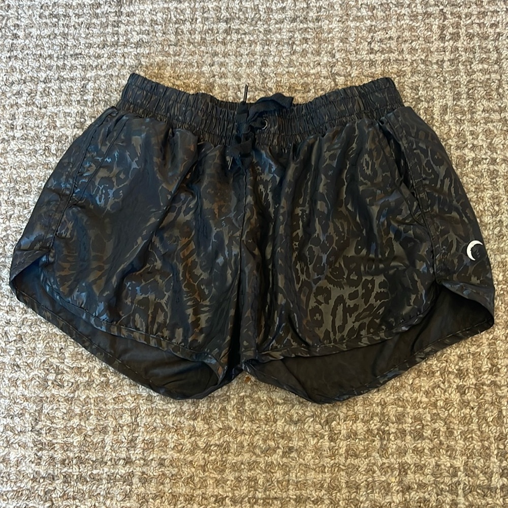 Zyia Active Shorts Athletic Shorts Black Womens Medium Light Weight